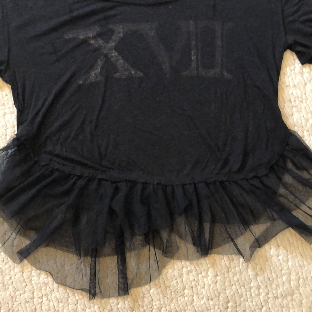 Free People tee. Size small - Picture 2 of 5